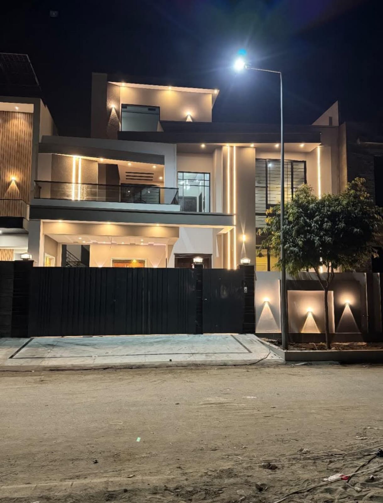 7 Marla Triple Storey Fresh House For Sale City Garden Housing Society Dera Ghazi Khan - Zatimakan.com