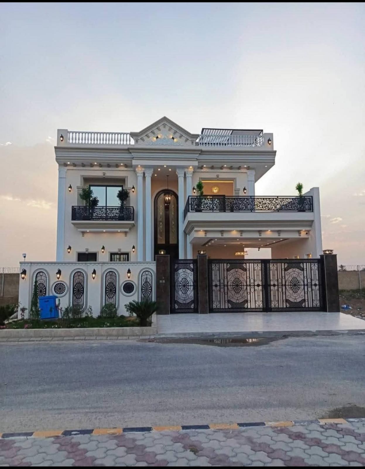 11 Marla 3 Floor Luxury House For Sale New Defense View Phase 2 Dera Ghazi Khan - Zatimakan.com