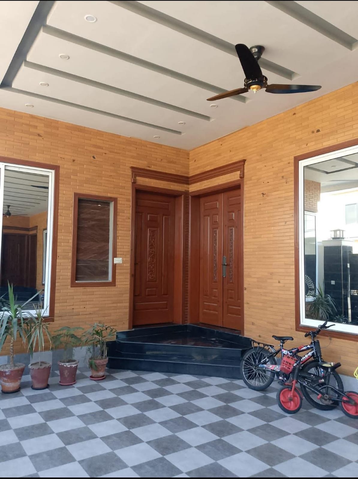 8 Marla Luxury House for Sale - Gulshan-e-Madina Sargodha Road Faisalabad