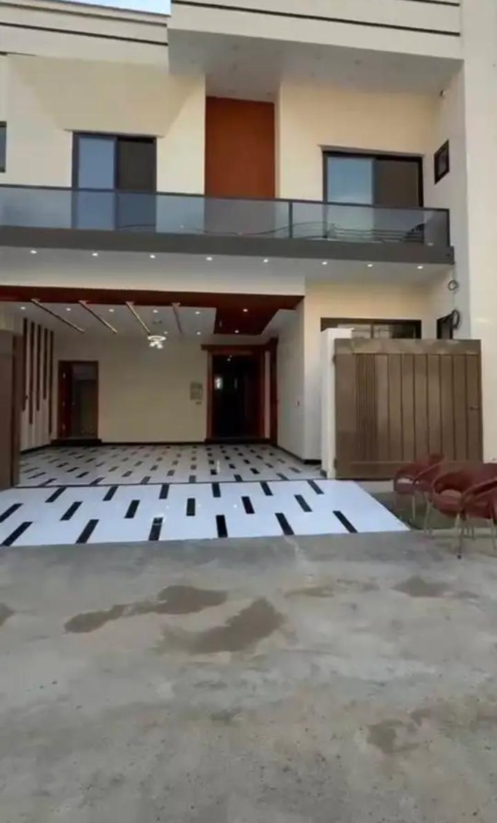 7 Marla double story modern house🏠 for sale