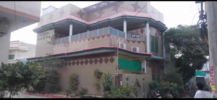 5Marla Corner Duble Story House urgent For Sale