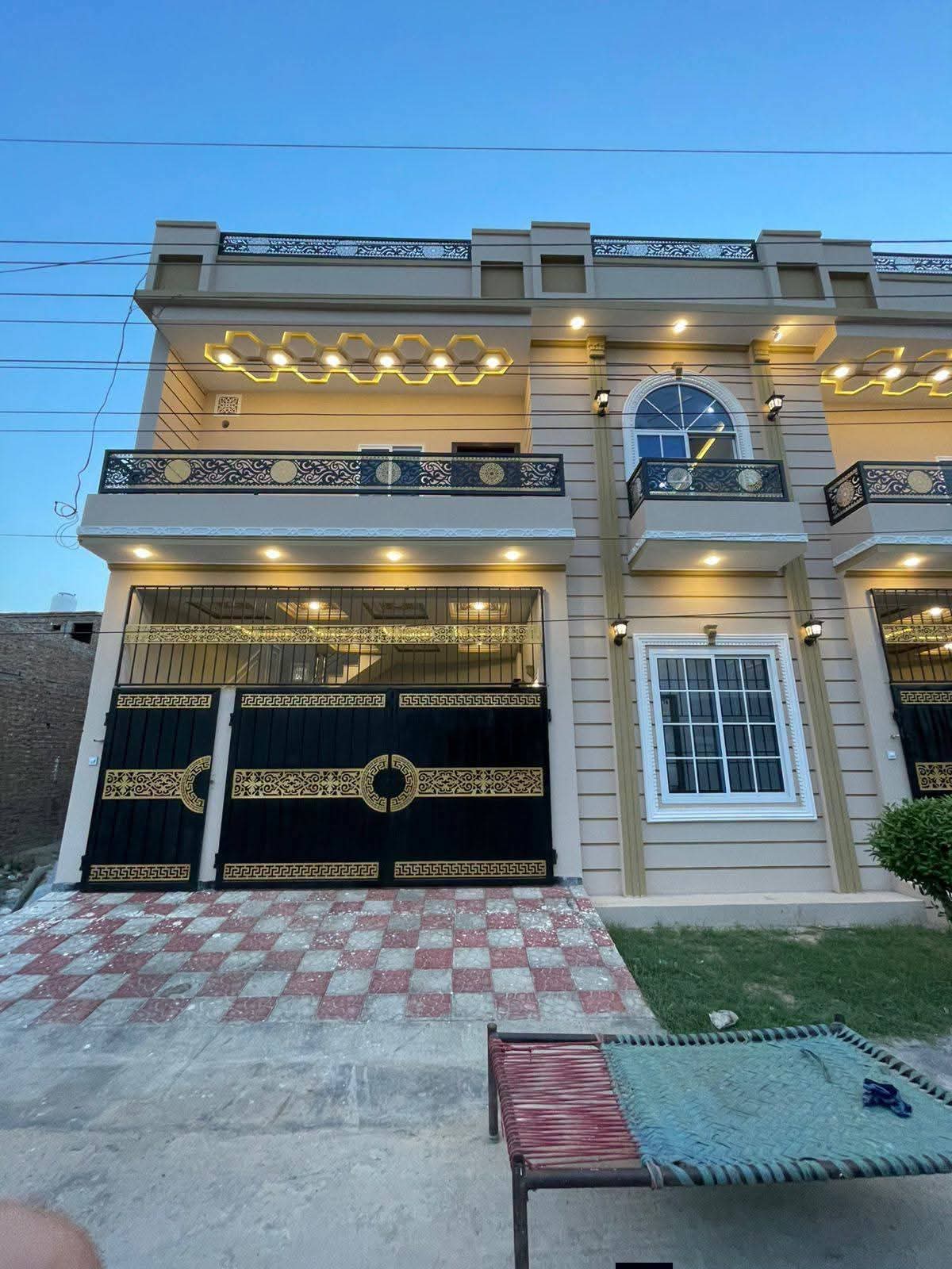 5 𝙈𝙖𝙧𝙡𝙖 Double Story House For Sale